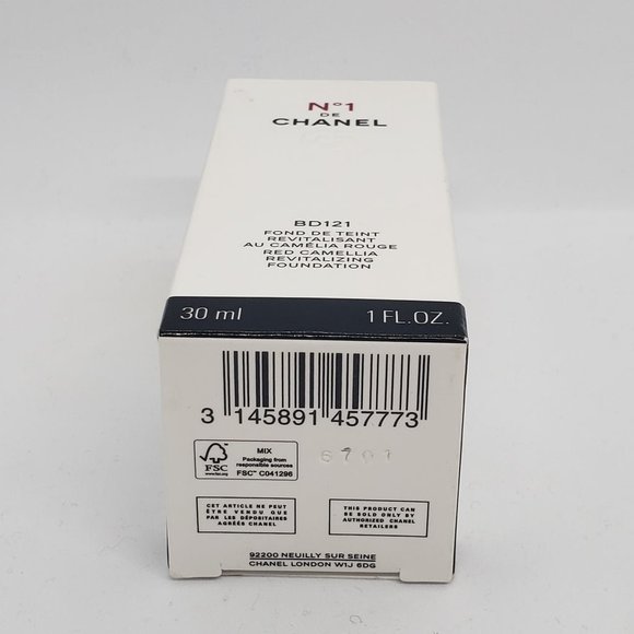 Chanel No.1 de CHANEL Red Camelia Revitalizing Foundation BD121 New - Picture 2 of 3